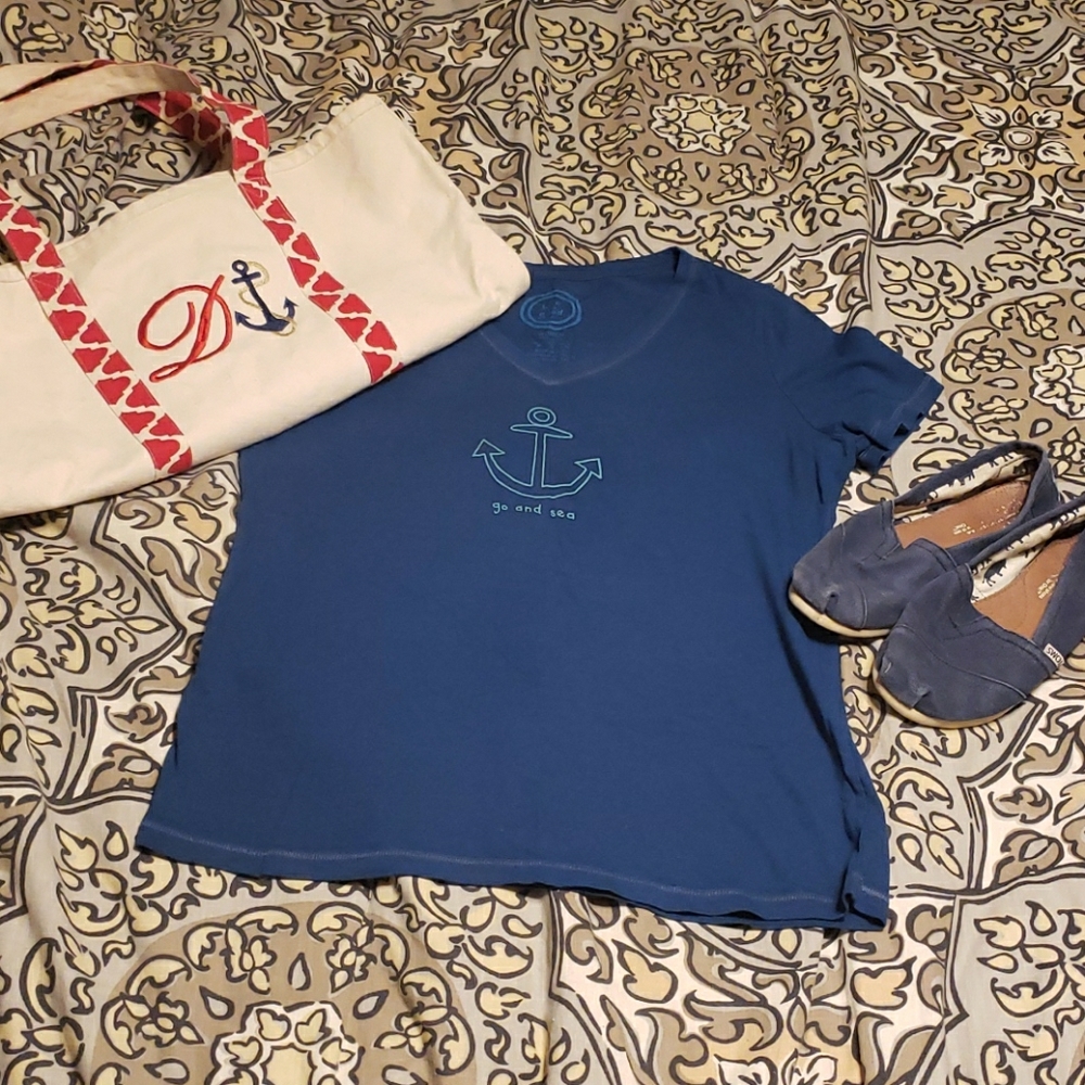 Womens Life Is Good Tee